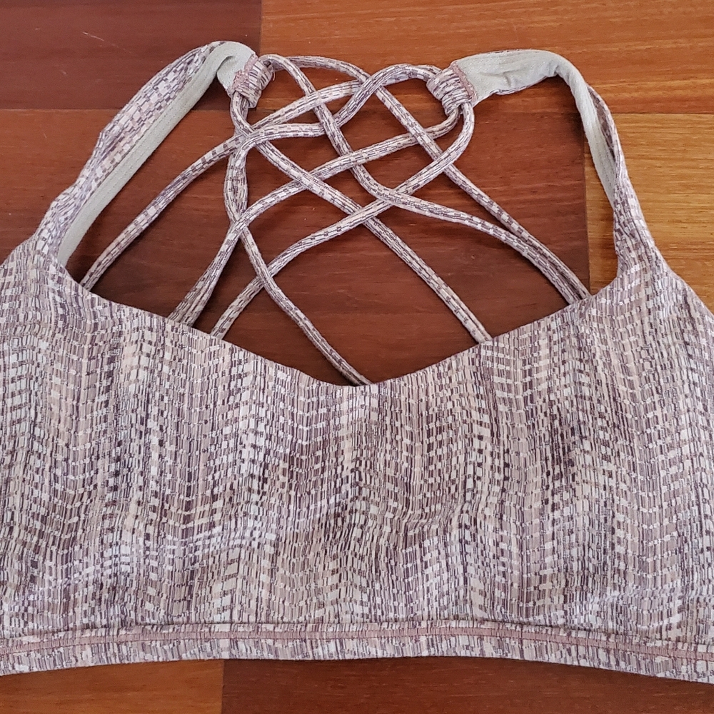 Lululemon bra